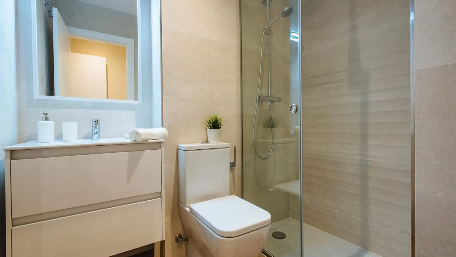 San Martin With Private Terrace Apartment Seville