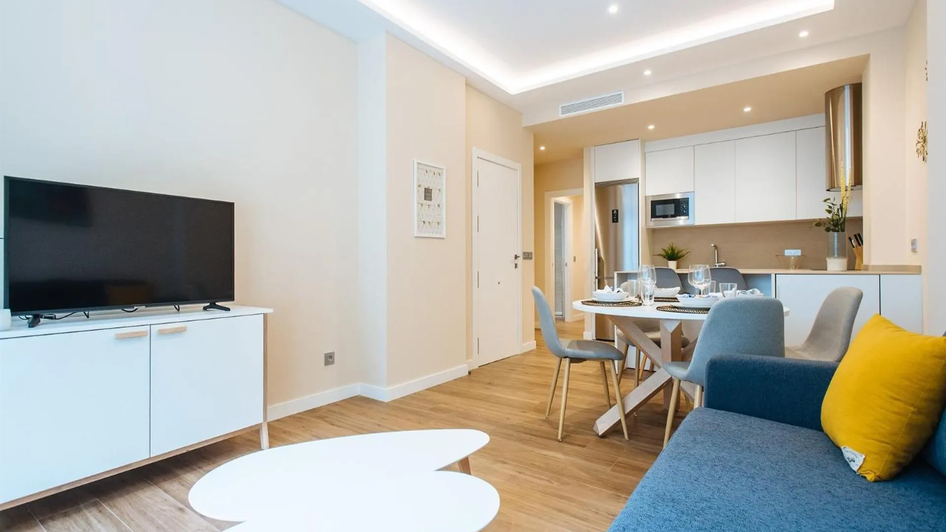 San Martin With Private Terrace Apartment Seville
