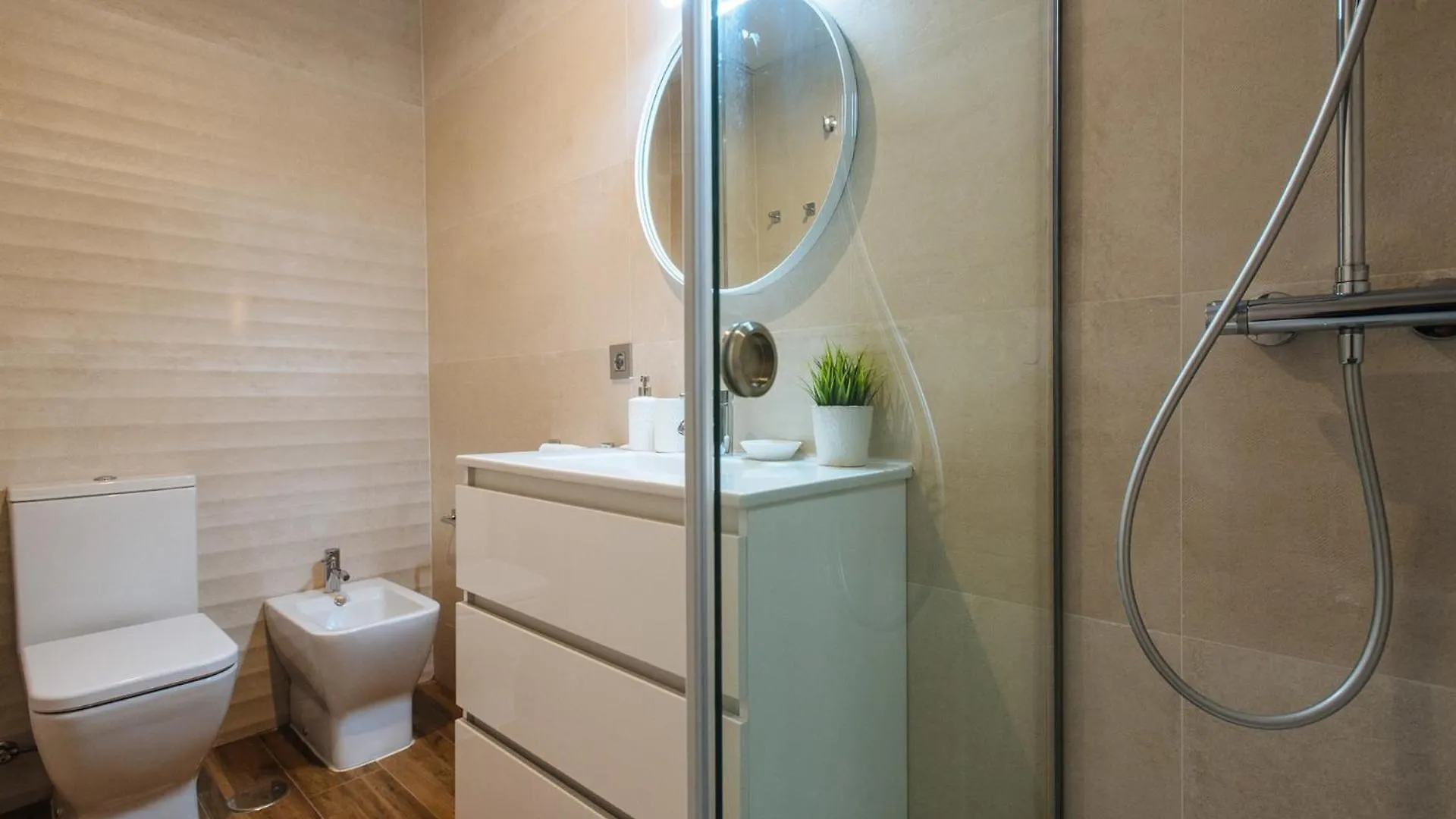 Апартаменты San Martin With Private Terrace Севилья