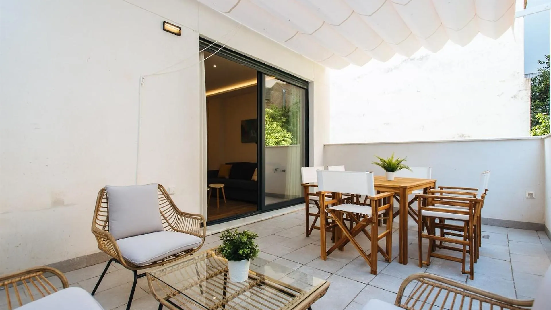 Апартаменты San Martin With Private Terrace Севилья